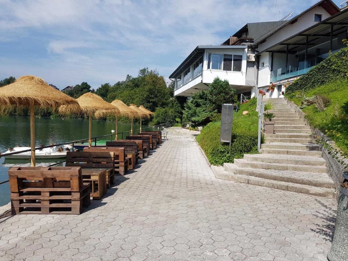 Bed and Breakfast Gostisce Jezero Medvode Zewnętrze zdjęcie