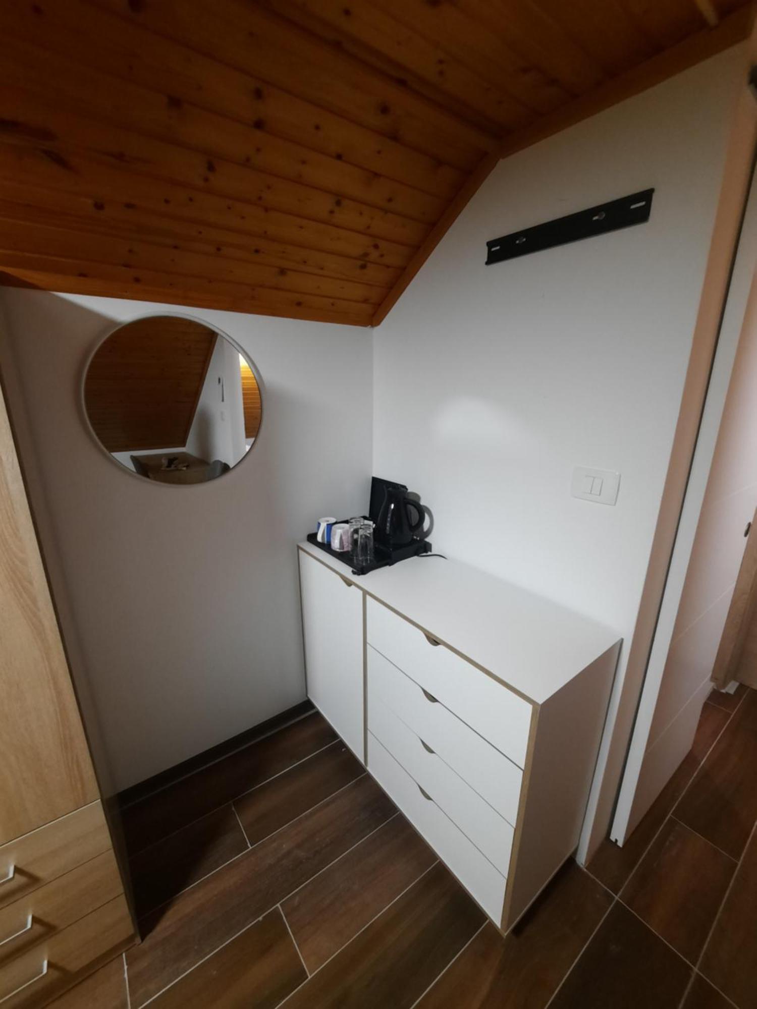 Bed and Breakfast Gostisce Jezero Medvode Pokój zdjęcie