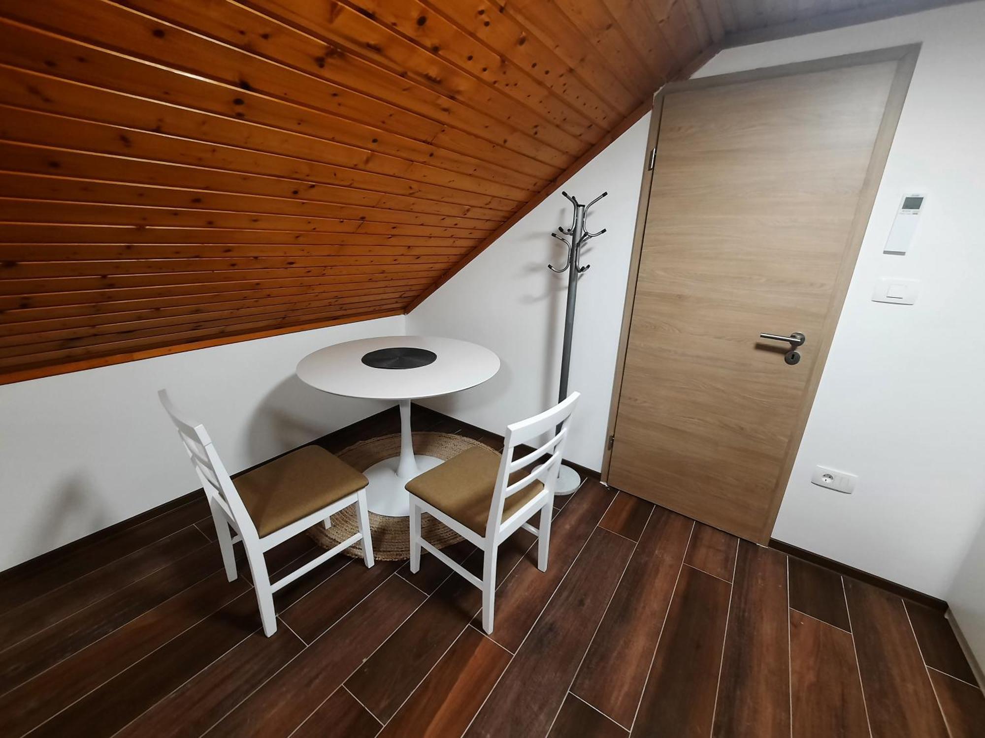 Bed and Breakfast Gostisce Jezero Medvode Pokój zdjęcie